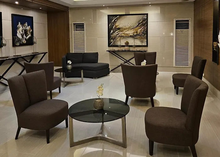 Staycation At Breeze Residences Pasay Near Moa, Star And Picc Apartahotel Manila