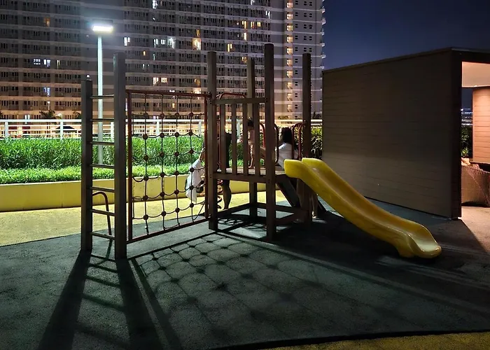 Staycation At Breeze Residences Pasay Near Moa, Star And Picc Apartahotel Manila