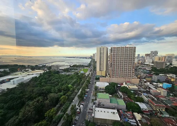 Apartahotel Staycation At Breeze Residences Pasay Near Moa, Star And Picc
