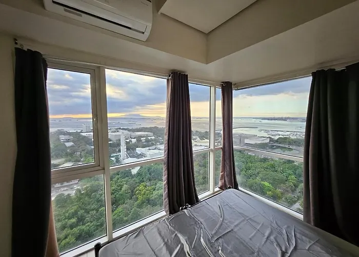 Apartahotel Staycation At Breeze Residences Pasay Near Moa, Star And Picc